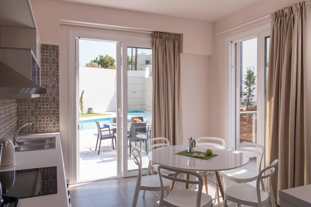 Koukos Villas Stalós Rom bilde