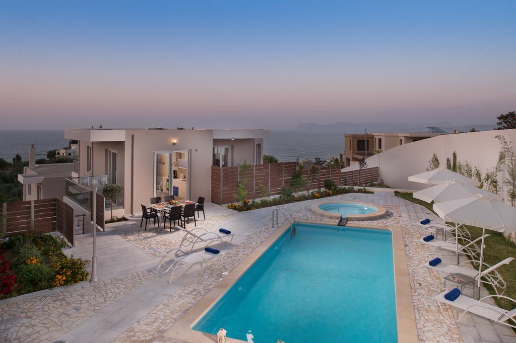 Koukos Villas Stalós Rom bilde