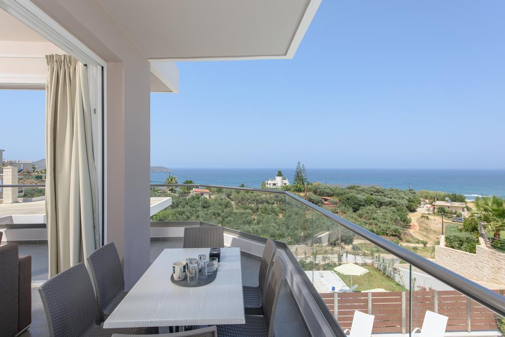 Koukos Villas Stalós Rom bilde