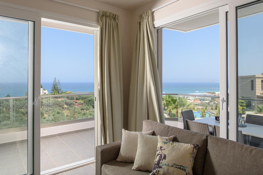 Koukos Villas Stalós Rom bilde
