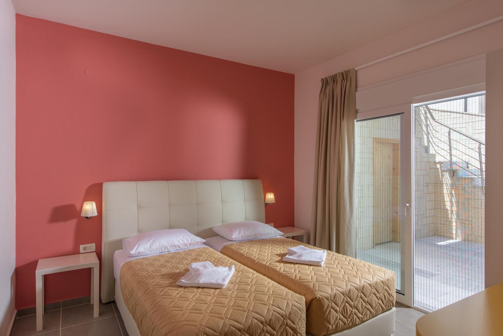 Koukos Villas Stalós Rom bilde