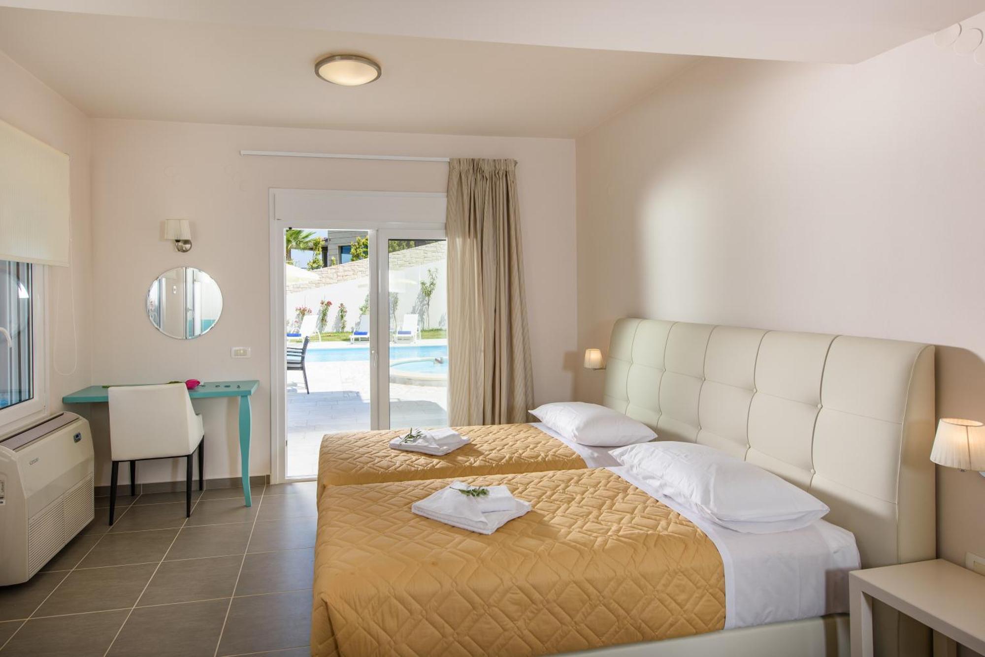 Koukos Villas Stalós Rom bilde
